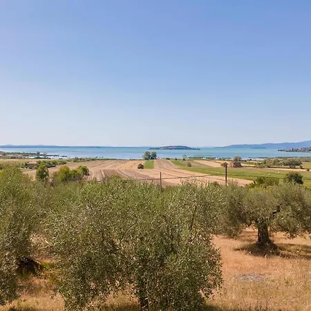 Awesome In Passignano Sul Trasime With Wifi Tatil Evi