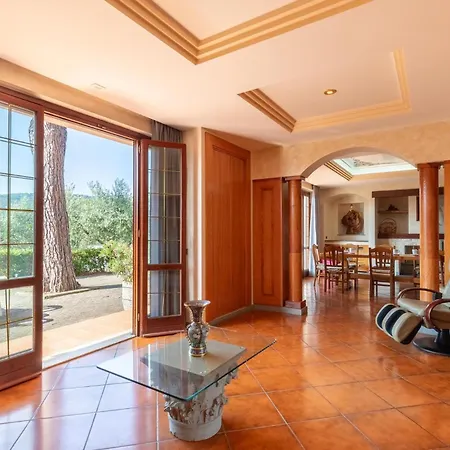 Gorgeous In Passignano Sul Trasime *