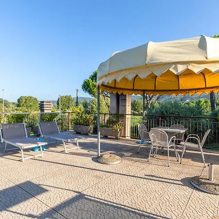 Gorgeous In Passignano Sul Trasime