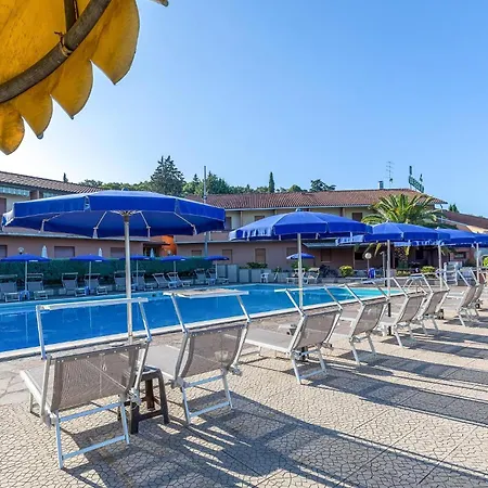 Awesome In Passignano Sul Trasime With Wifi 特拉西梅诺湖畔帕西尼亚诺