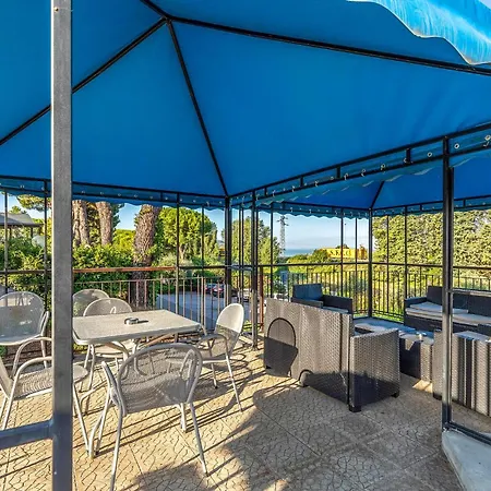 Дом отдыха Gorgeous In Passignano Sul Trasime